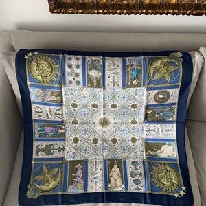 KIESELSTEIN CORD luxury designer silk scarf.